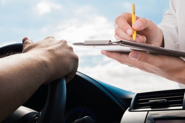 Optimiser l’expérience client grâce à la cotation véhicule fini